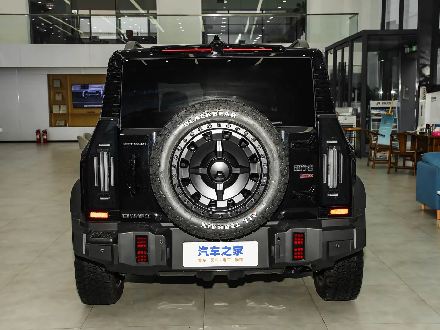 جيتور ترافيلر 2025 موديل 2.0TD DCT 4WD Silver Dragon Wing Air 5-Seater