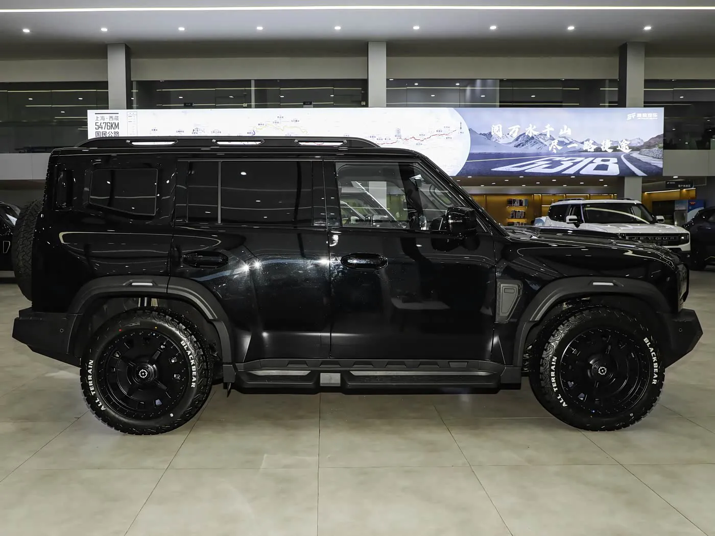 جيتور ترافيلر 2025 موديل 2.0TD DCT 4WD Silver Dragon Wing Air 5-Seater