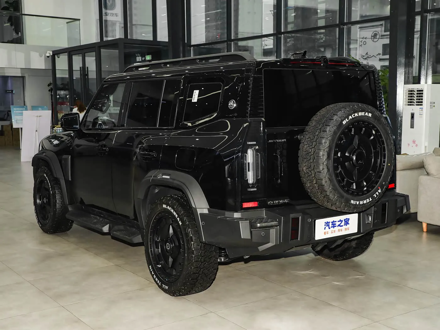جيتور ترافيلر 2025 موديل 2.0TD DCT 4WD Silver Dragon Wing Air 5-Seater