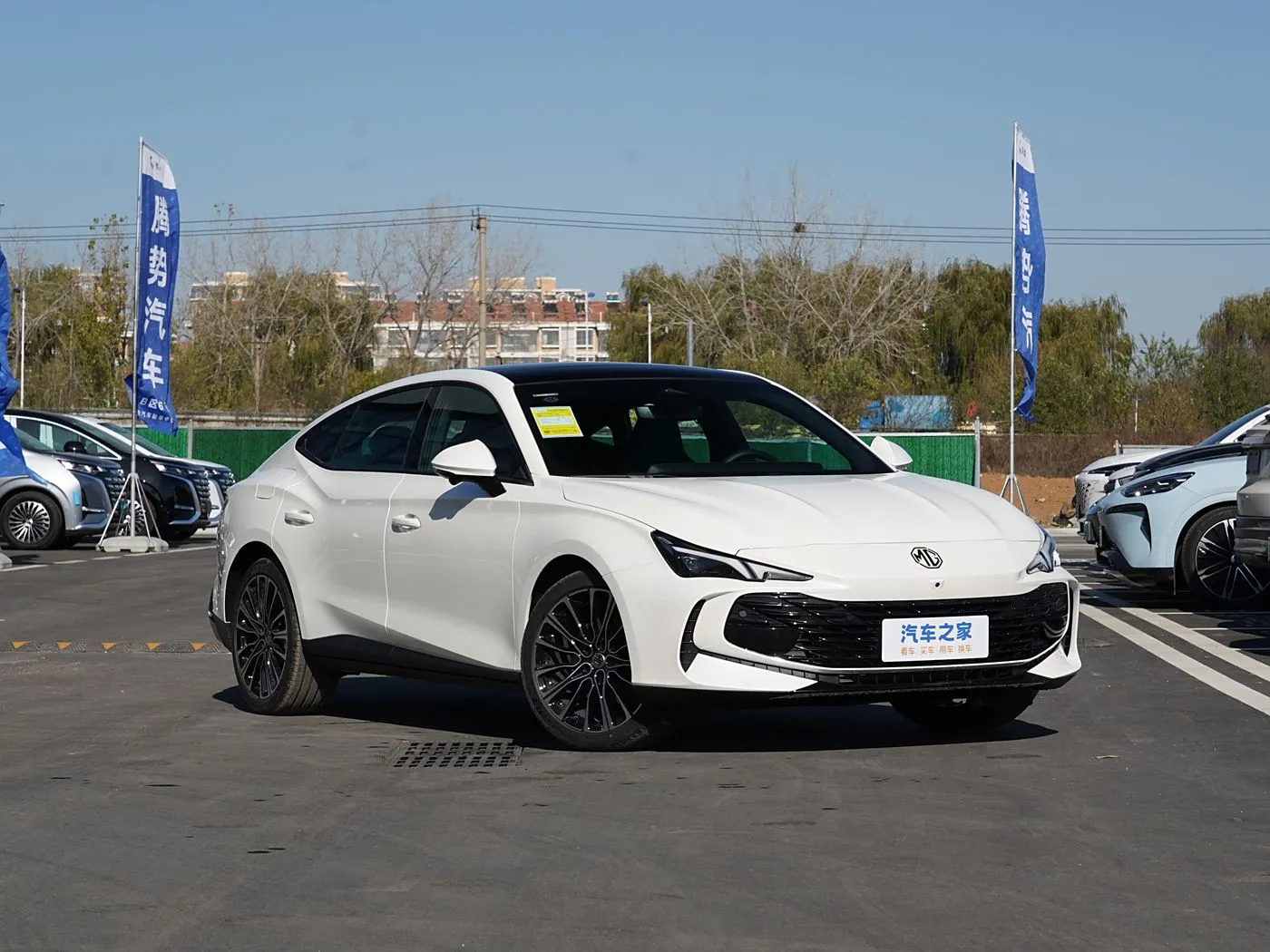 16 إم جي إم جي 7 2025 موديل 1.5T 300 DCT Elegance Edition
