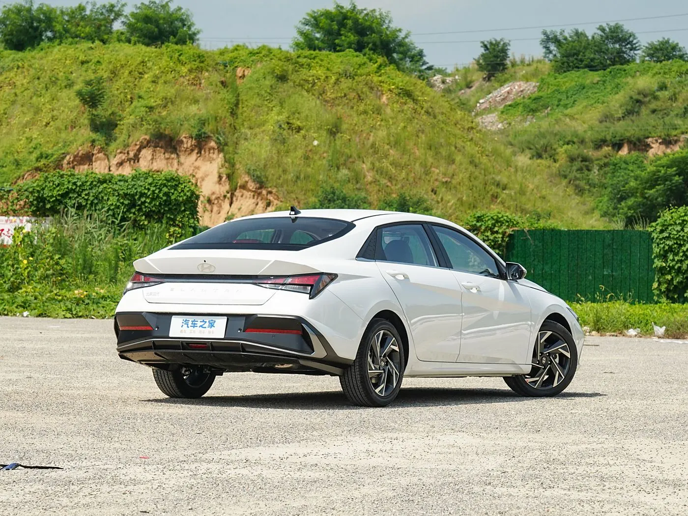 هيونداي إلانترا 2023 1.5L CVT GLX Elite Edition
