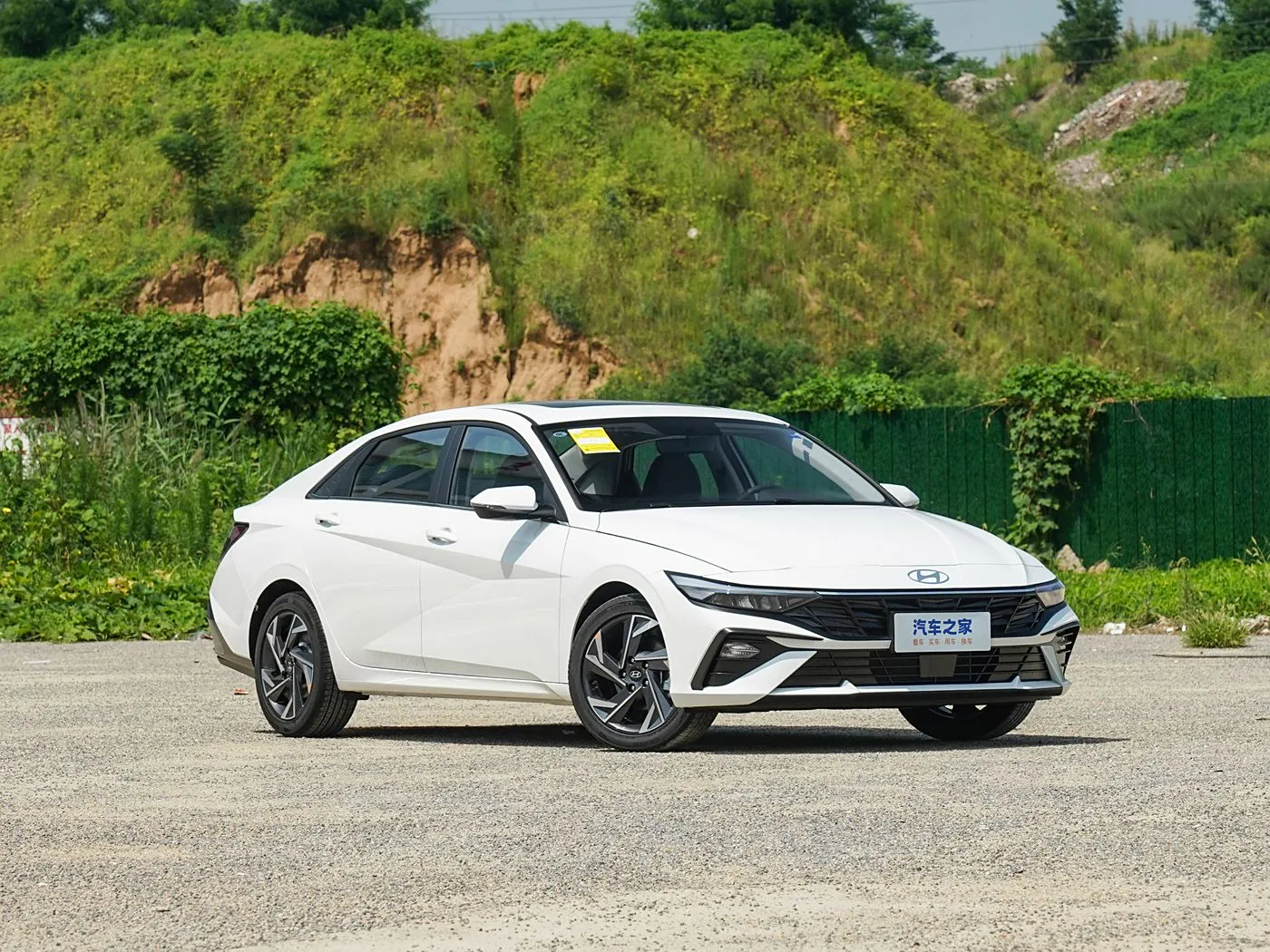 هيونداي إلانترا 2023 1.5L CVT GLX Elite Edition