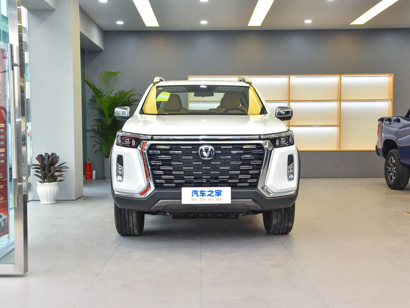 تشانجان تشانجان لانتوزي بيك اب 2023 2.0T Automatic 4WD Gasoline Navigator Standard Box