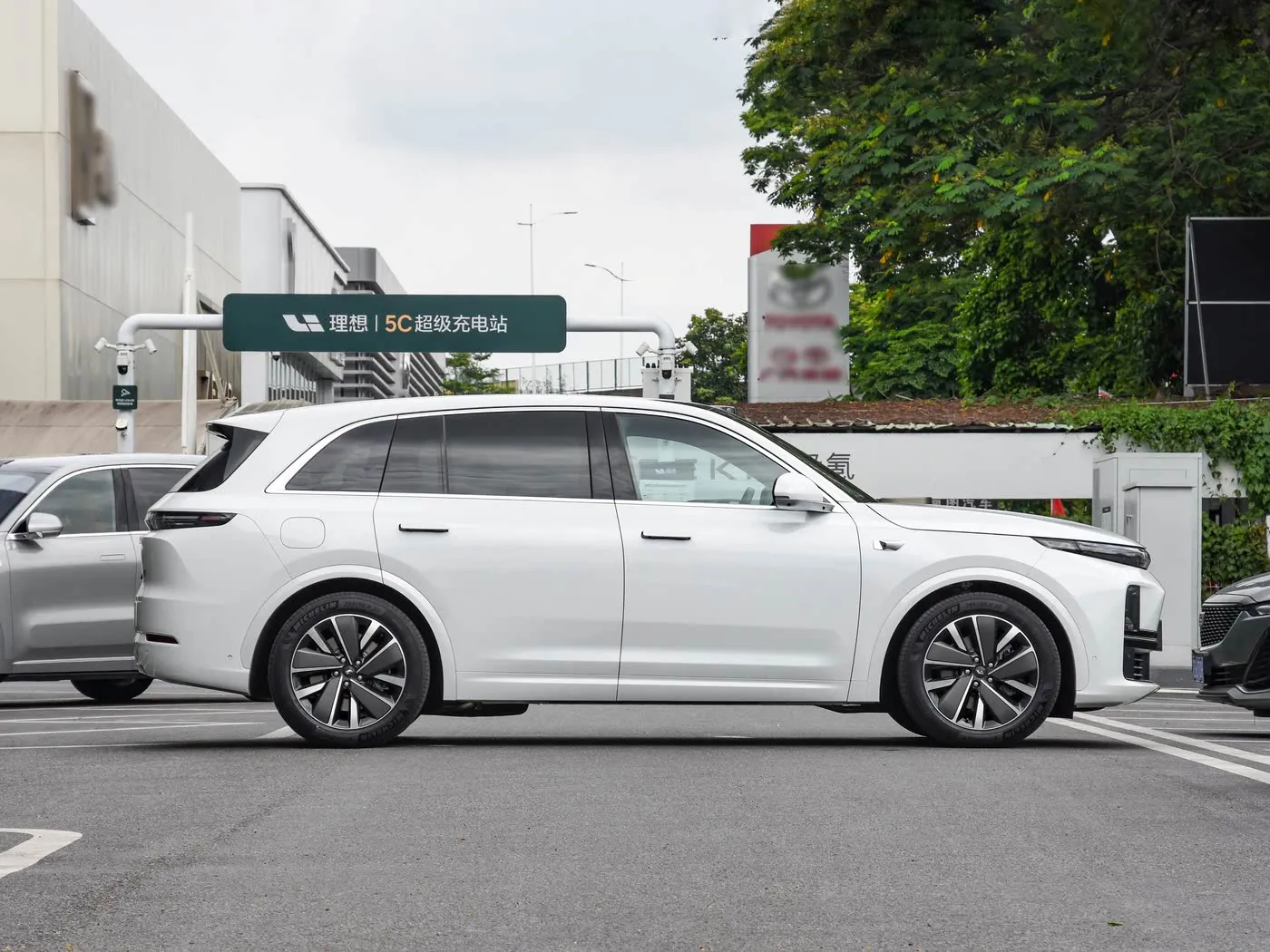 إصدار التحديث الذكي Li Auto Li L7 2025 Pro