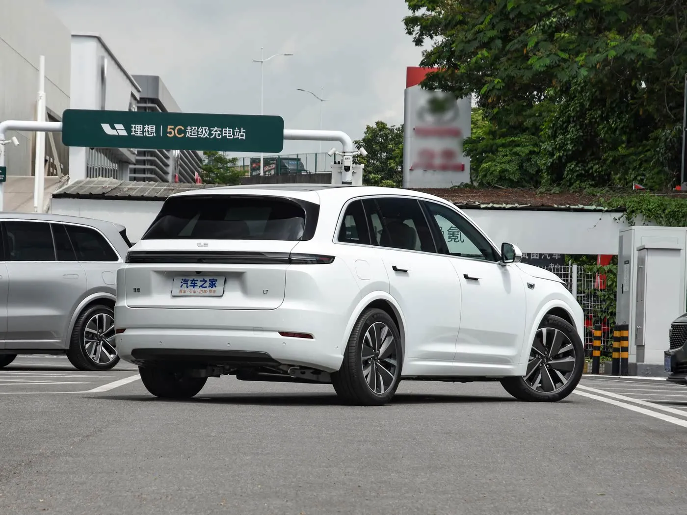 إصدار التحديث الذكي Li Auto Li L7 2025 Pro