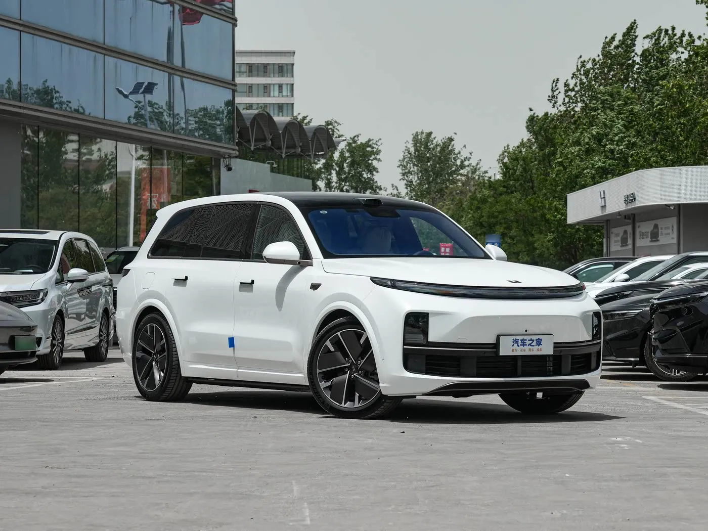 Li Auto Li L9 2025 إصدار التحديث الذكي للغاية