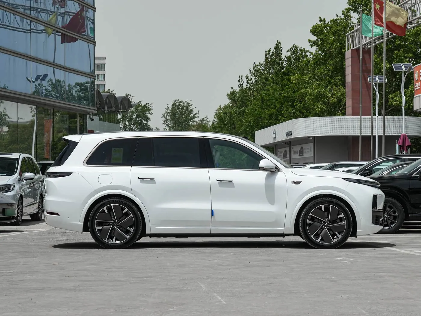 Li Auto Li L9 2025 إصدار التحديث الذكي للغاية