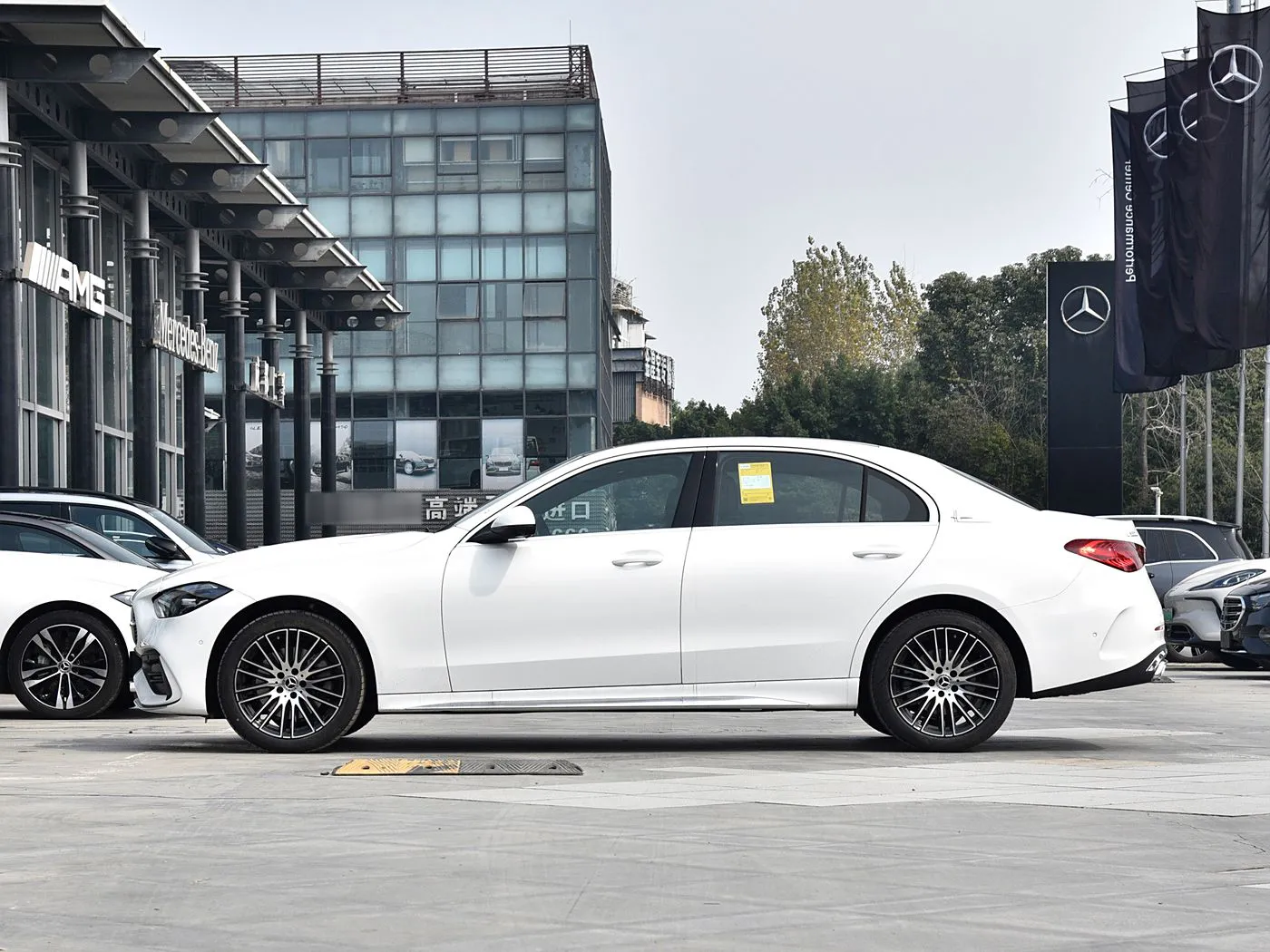 مرسيدس بنز الفئة C 2025 موديل العام Facelift C 260 L