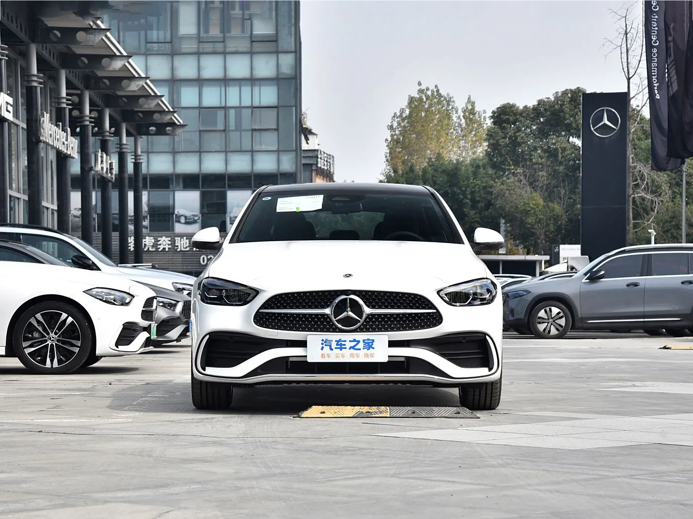 مرسيدس بنز الفئة C 2025 موديل العام Facelift C 260 L