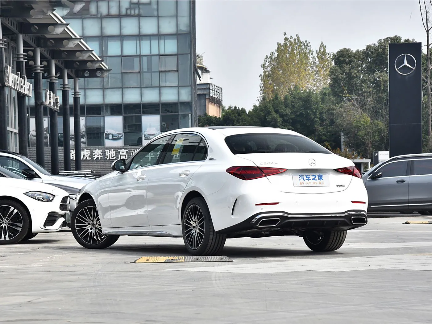 مرسيدس بنز الفئة C 2025 موديل العام Facelift C 260 L