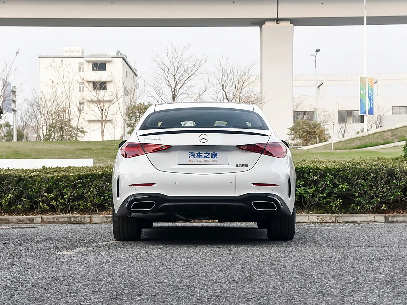 مرسيدس بنز سي-كلاس 2025 C 260 L Night Edition Sport