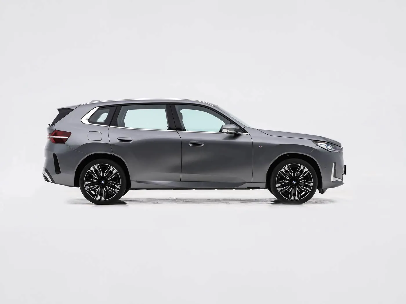 BMW X3 2025 xDrive30L الإصدار الفاخر مع باقة M الرياضية
