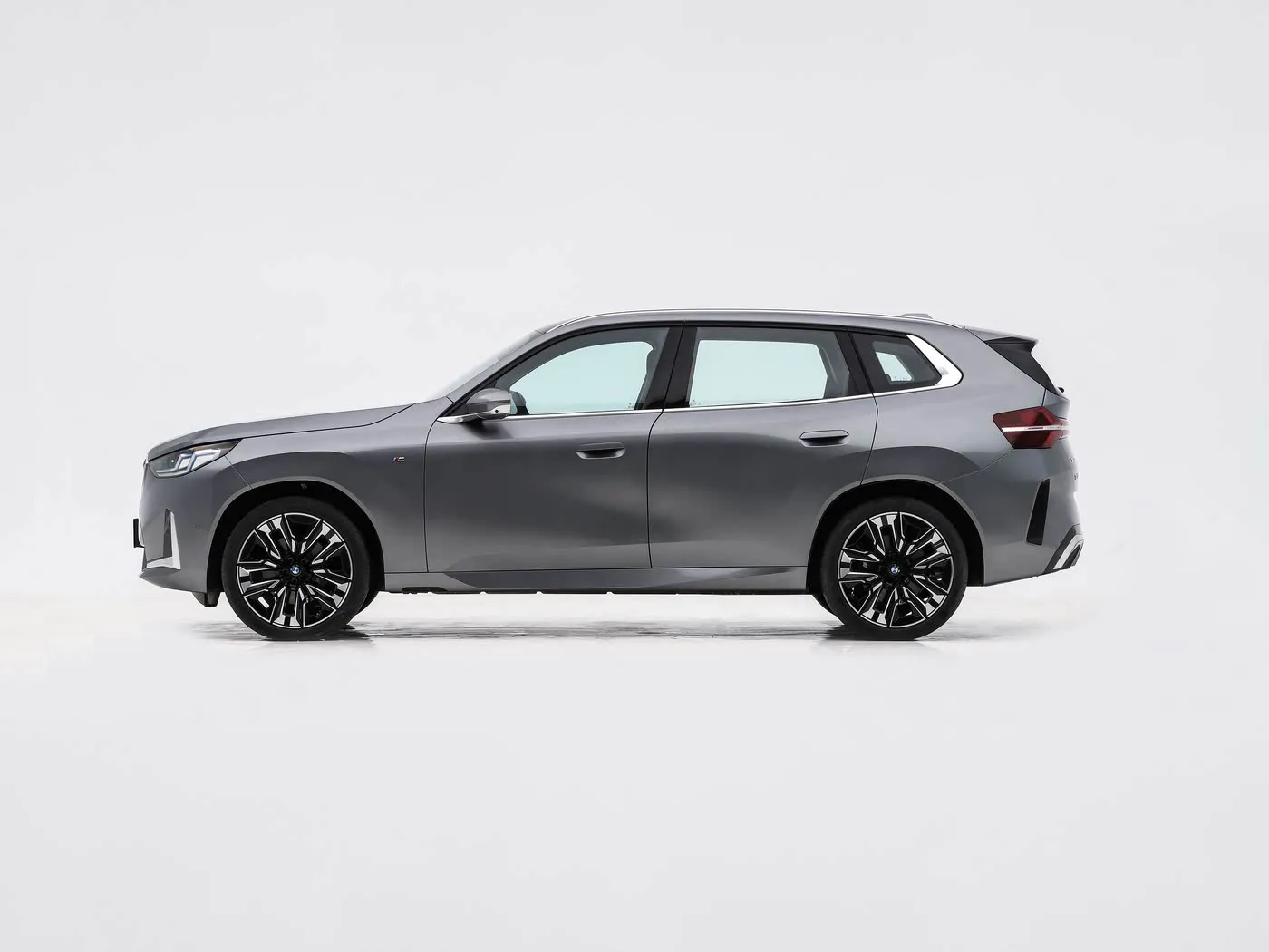 BMW X3 2025 xDrive30L الإصدار الفاخر مع باقة M الرياضية