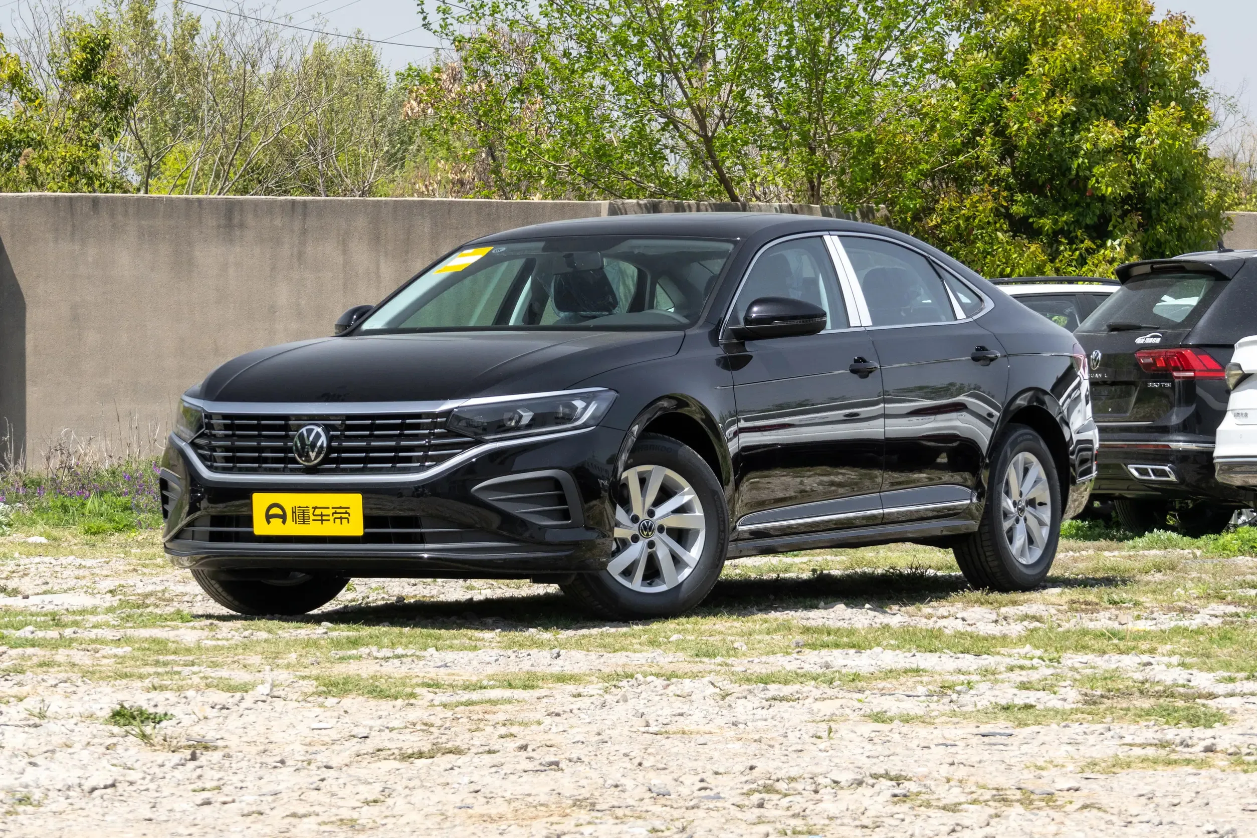 فولكس فاجن باسات 2025 Premium Edition 280TSI Business Package