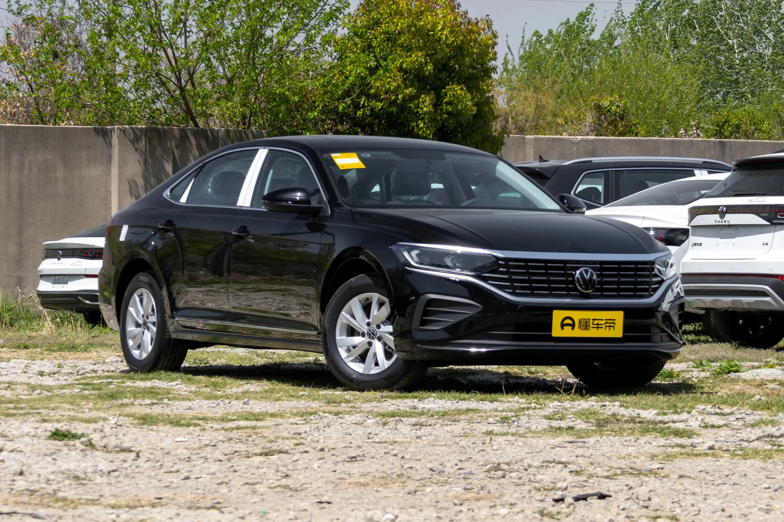 فولكس فاجن باسات 2025 Premium Edition 280TSI Business Package