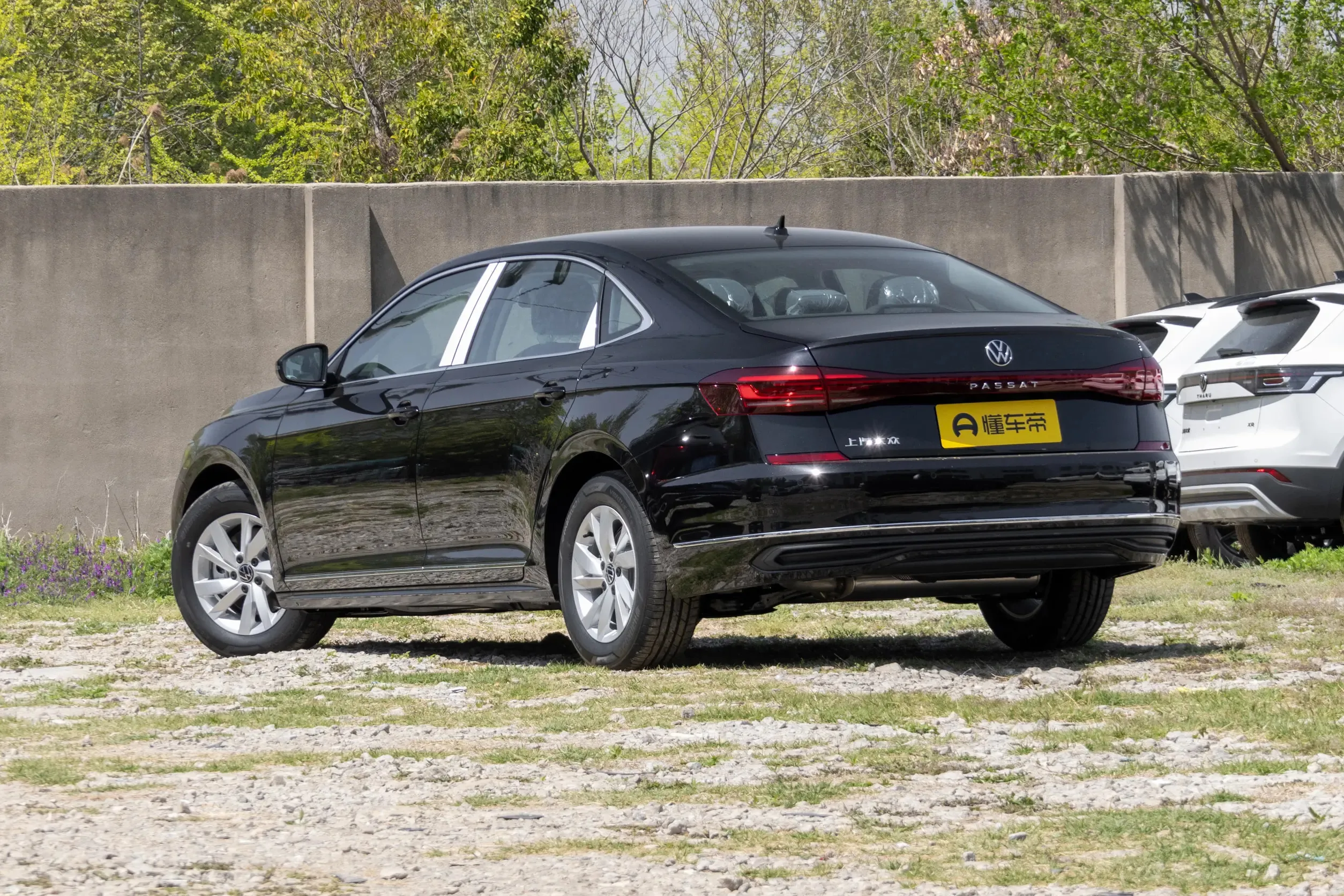 فولكس فاجن باسات 2025 Premium Edition 280TSI Business Package